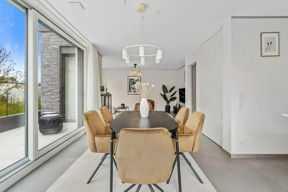 Luxury 2Br, Free Parking, Balcony Apartment Luxembourg