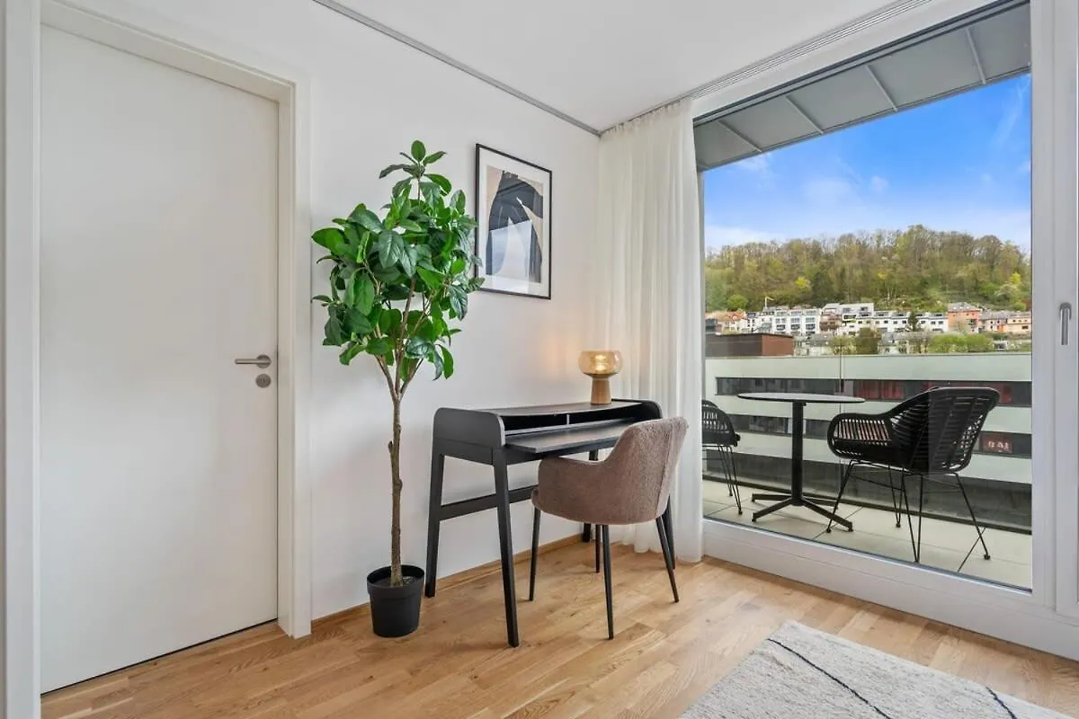 Luxury 2Br, Free Parking, Balcony Apartment Luxembourg 0*,  Luxembourg